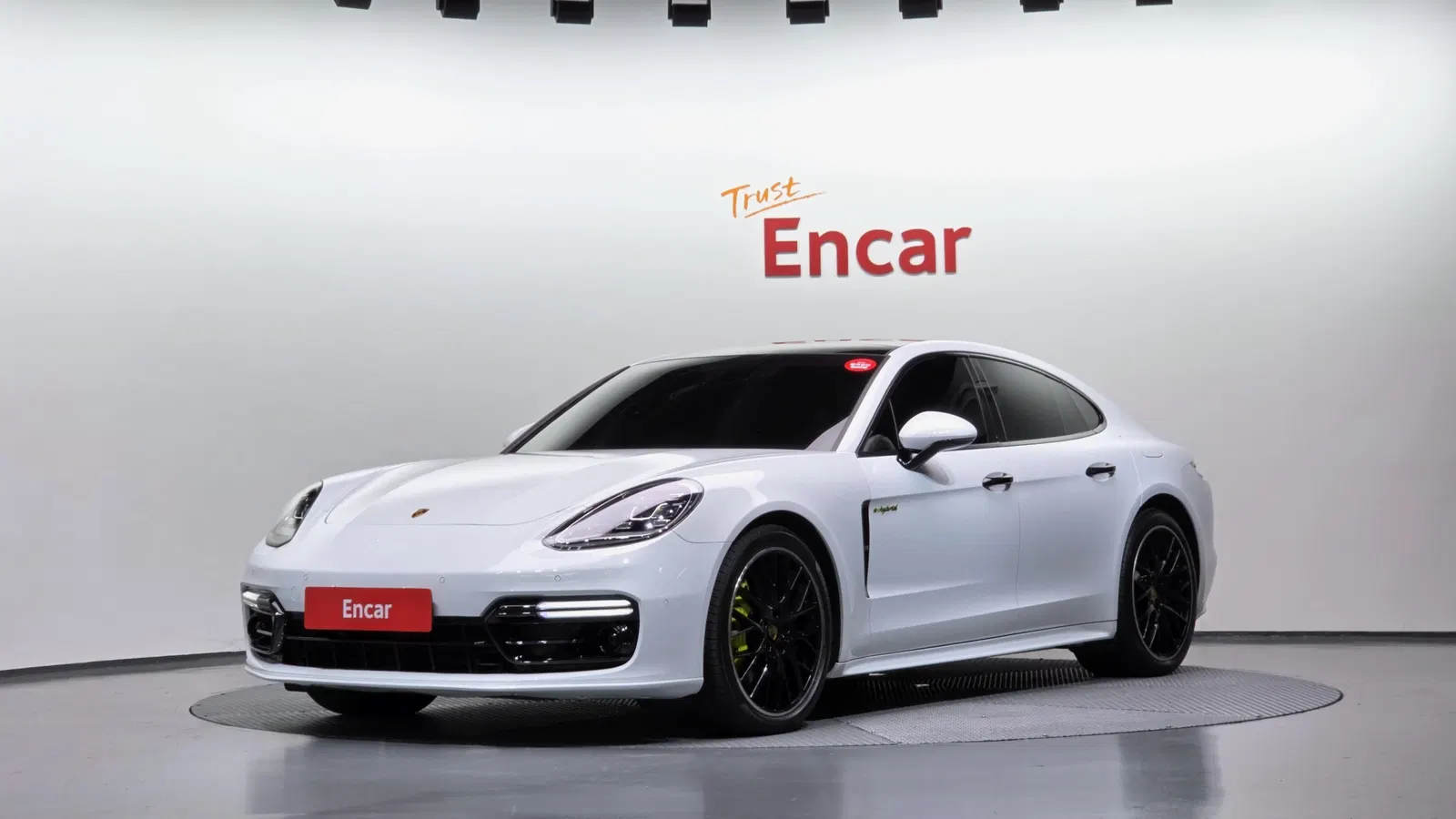 Porsche Panamera (971) 2.9 AWD E-Hybride 2018 — photo 1 sur 36
