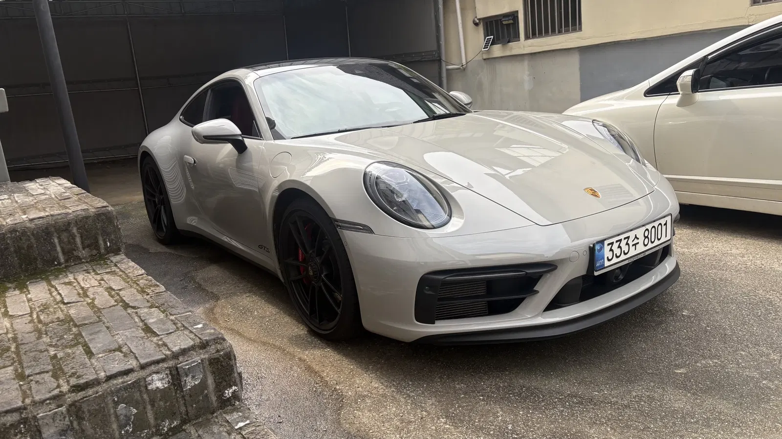 Porsche 911 (992) Carrera 4 GTS 2022 — photo 1 sur 13