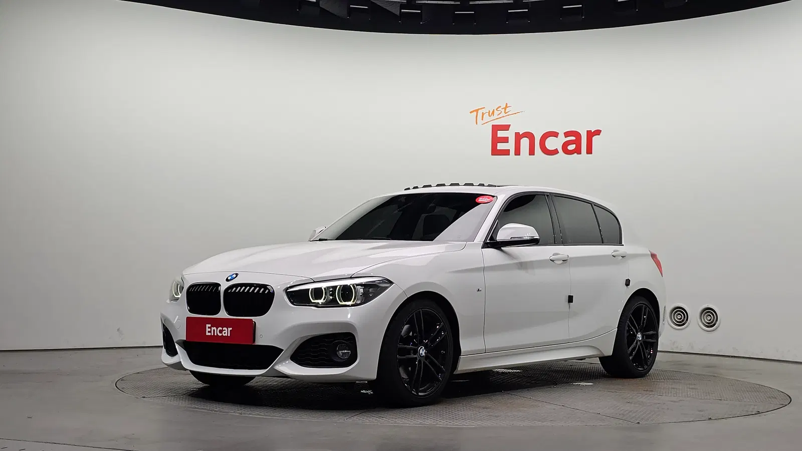 BMW Série 1 (F20) 118d M Sport Shadow 5 portes 2018 — photo 1 sur 20