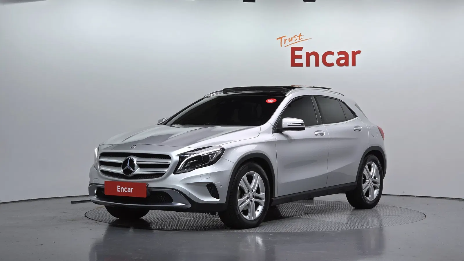 Mercedes-Benz GLA GLA200 d 4MATIC (X156) 2016 — photo 1 sur 20