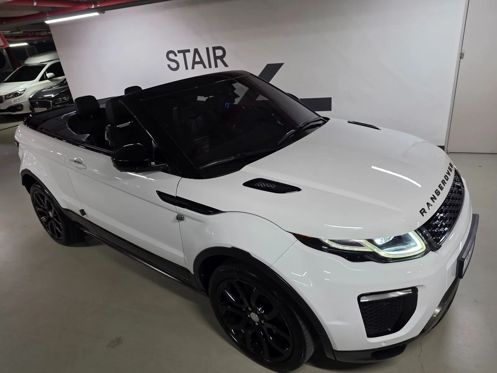 Land Rover Range Rover Evoque 2.0 TD4 HSE Dynamic Convertible 2017 — photo 1 sur 26