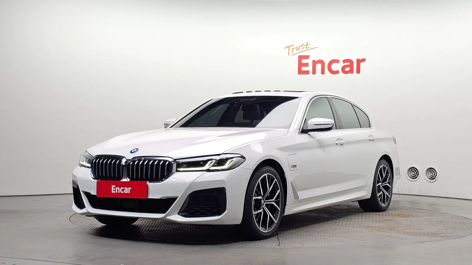 BMW Série 5 (G30) 530e M Sport 2022 — photo 1 sur 20