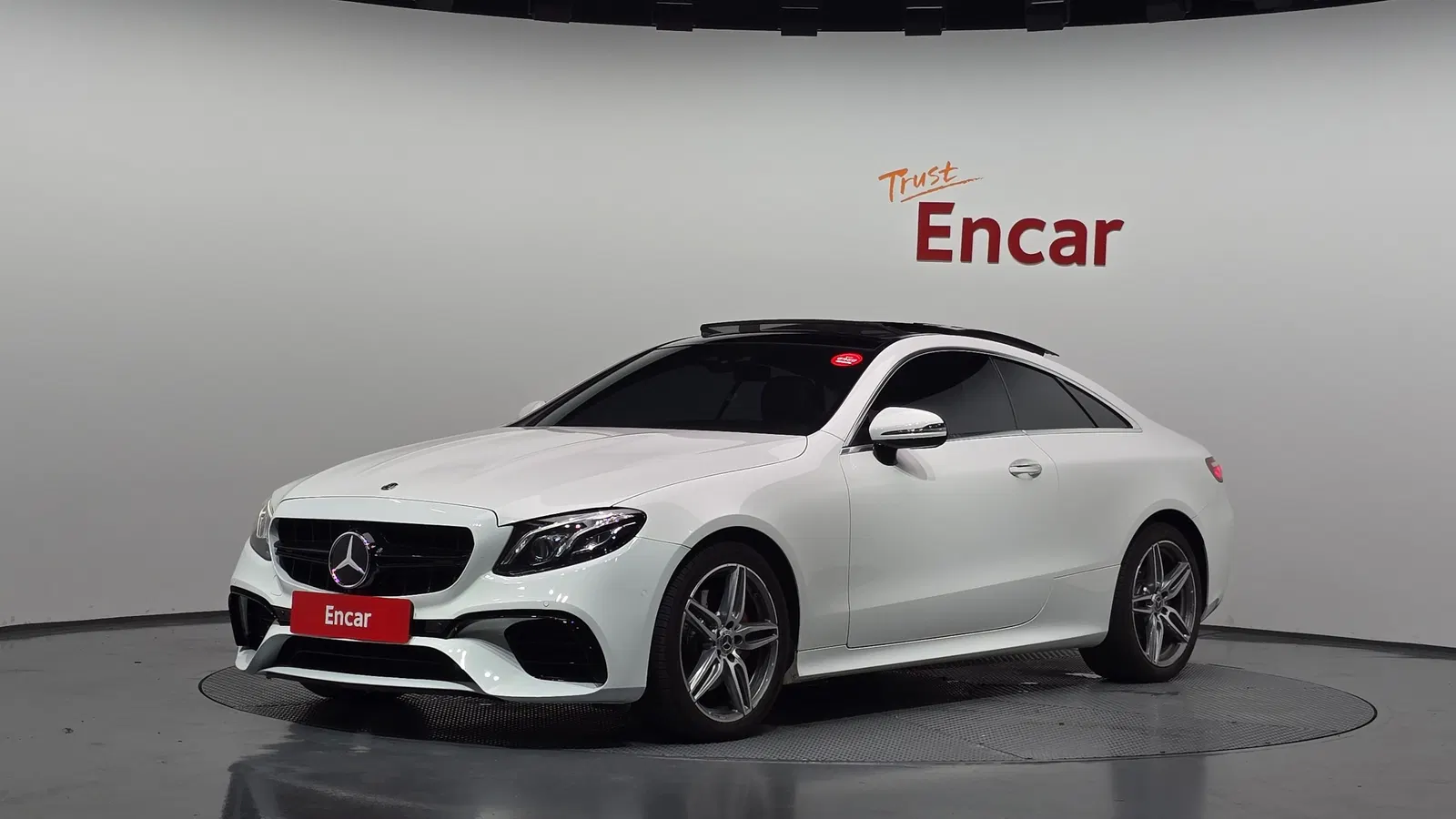 Mercedes-Benz Classe E E220d Coupé (W213) 2017 — photo 1 sur 34