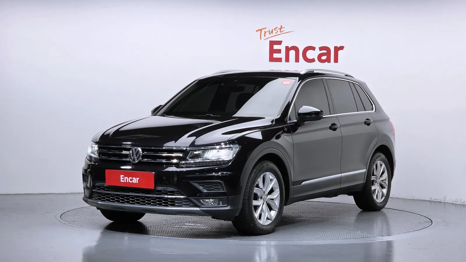 Volkswagen Tiguan 2e génération 2.0 TDI Premium 2018 — photo 1 sur 20