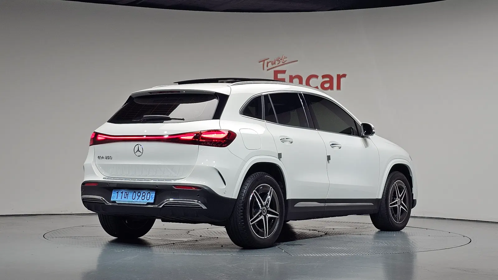 Mercedes-Benz EQA AMG Line · EQA250 (H243) 2025 — photo 1 sur 33