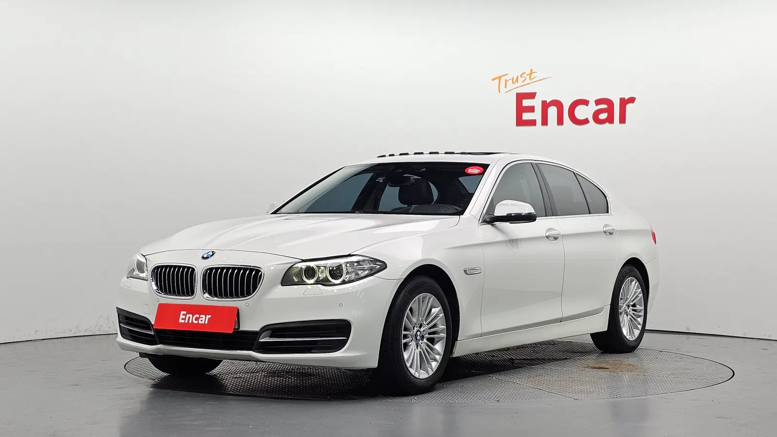 BMW Série 5 (F10) 520d 2014 — photo 1 sur 20