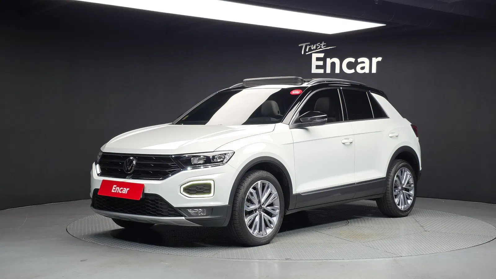 Volkswagen T-Roc 2.0 TDI Prestige 2022 — photo 1 sur 32