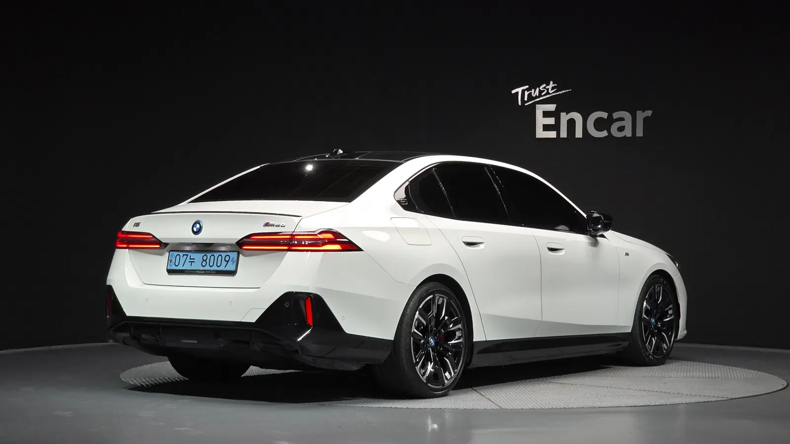 BMW i5 (G60) M60 xDrive 2024 — photo 1 sur 39