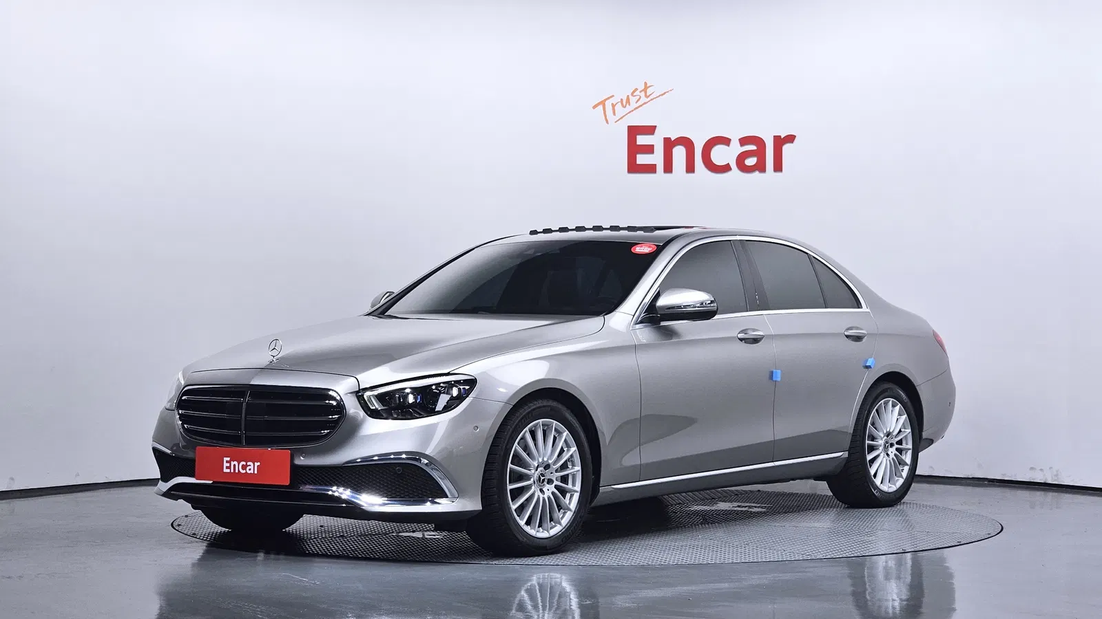 Mercedes-Benz Classe E E250 Exclusive (W213) 2021 — photo 1 sur 40