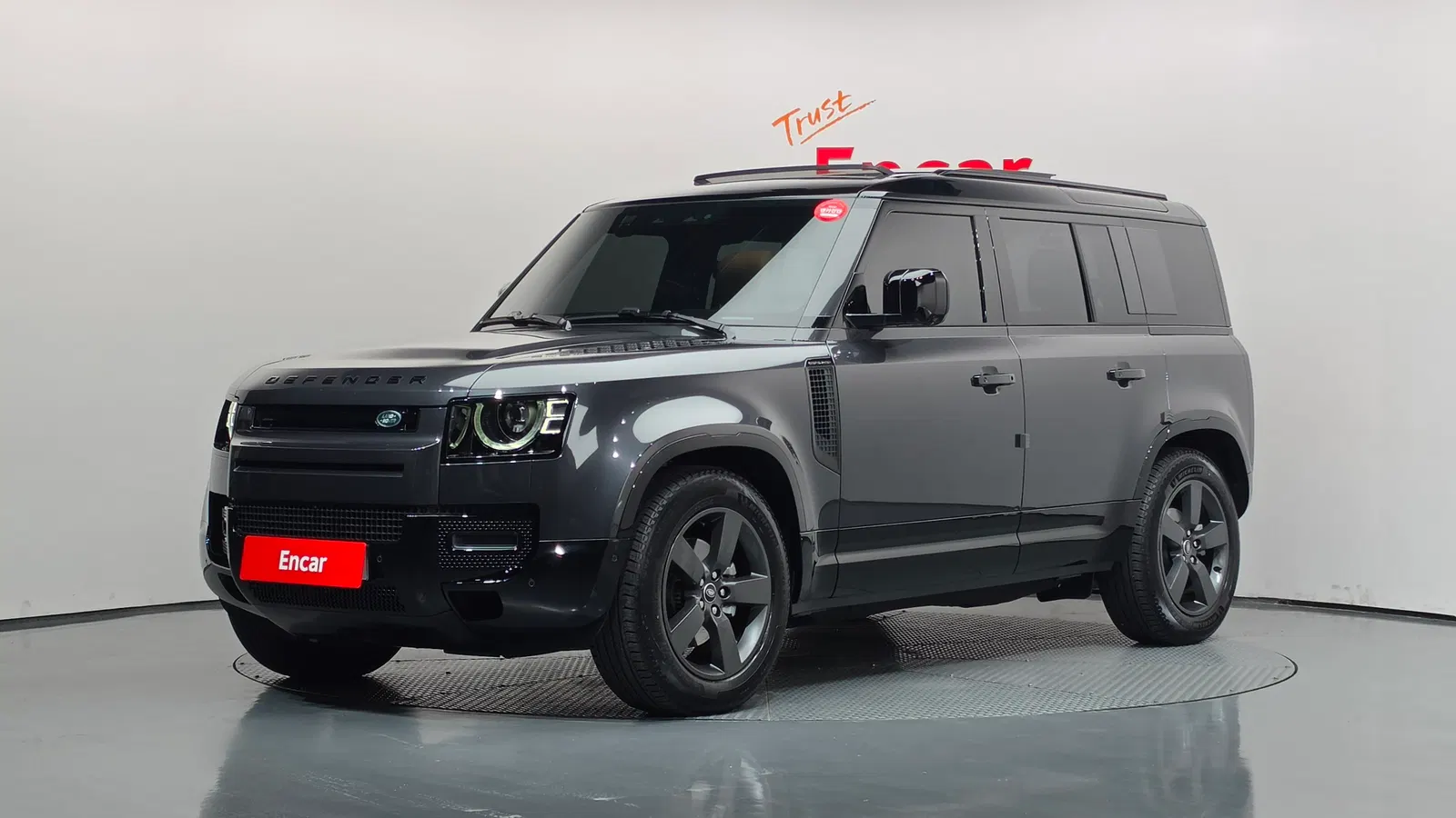 Land Rover Defender (L663) 110 P300 X-Dynamic SE 2025 — photo 1 sur 41