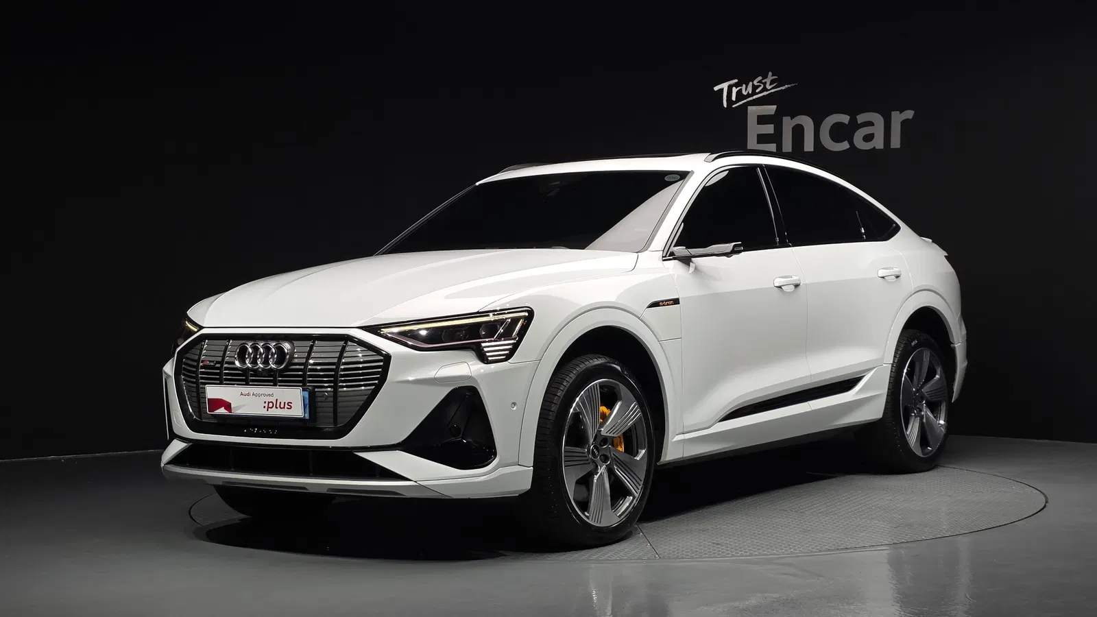 Audi e-tron 55 Quattro Sportback 2023 — photo 1 sur 20