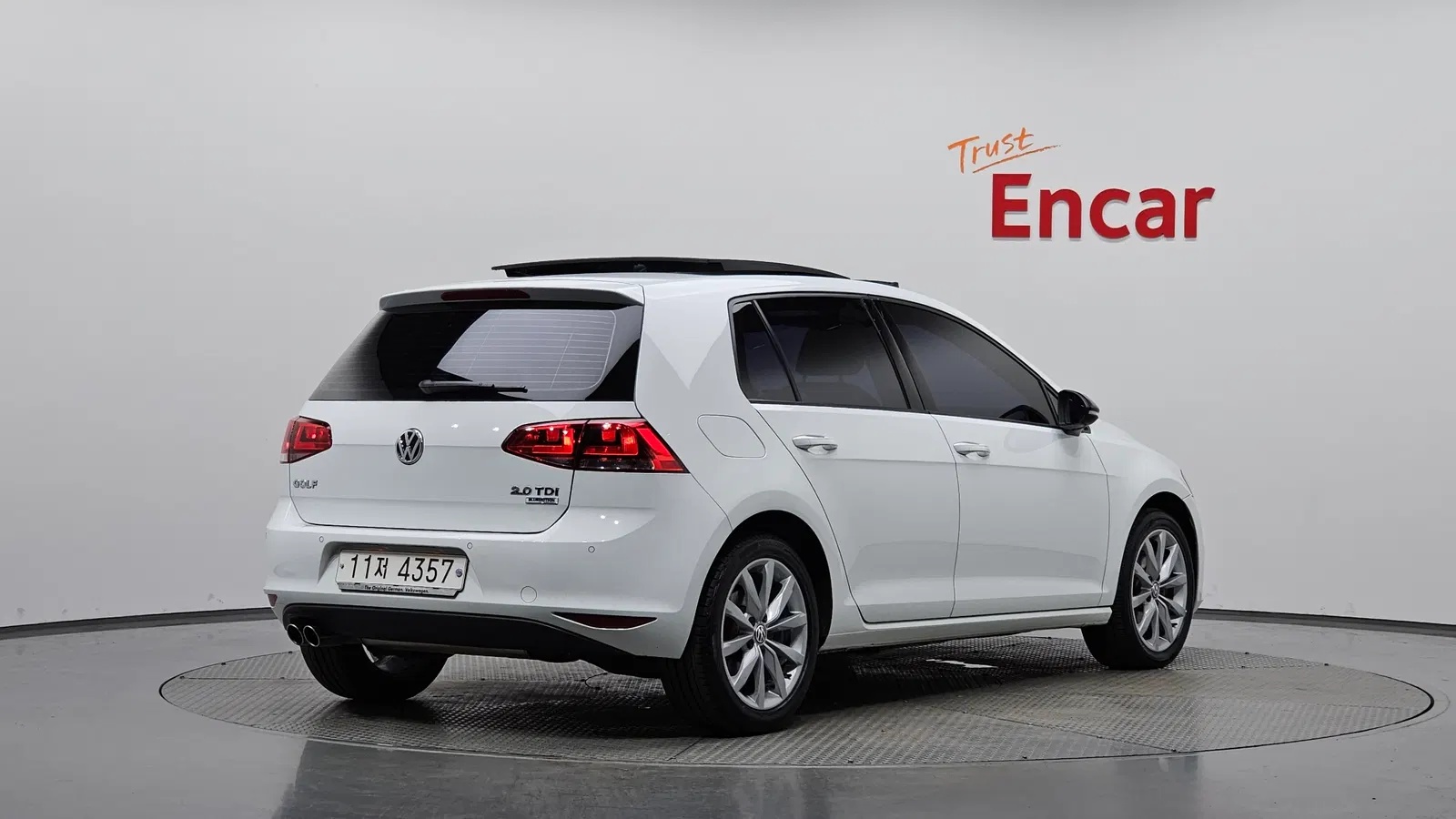Volkswagen Golf 7e génération 2.0 TDI 2015 — photo 1 sur 41