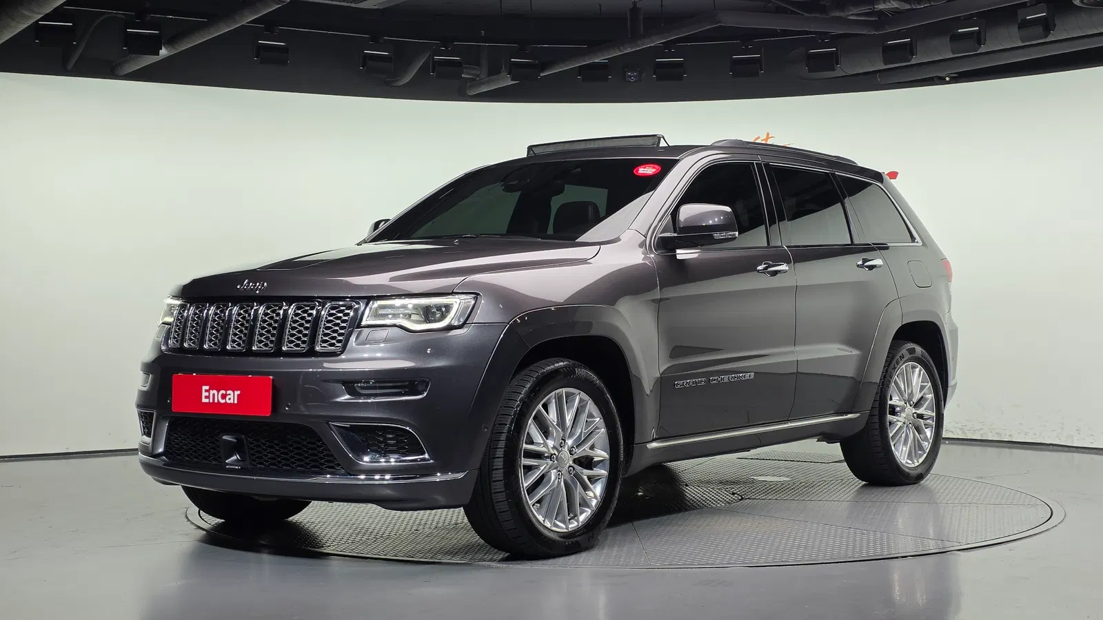 Jeep Grand Cherokee 3.0 Diesel Overland Summit 2017 — photo 1 sur 20