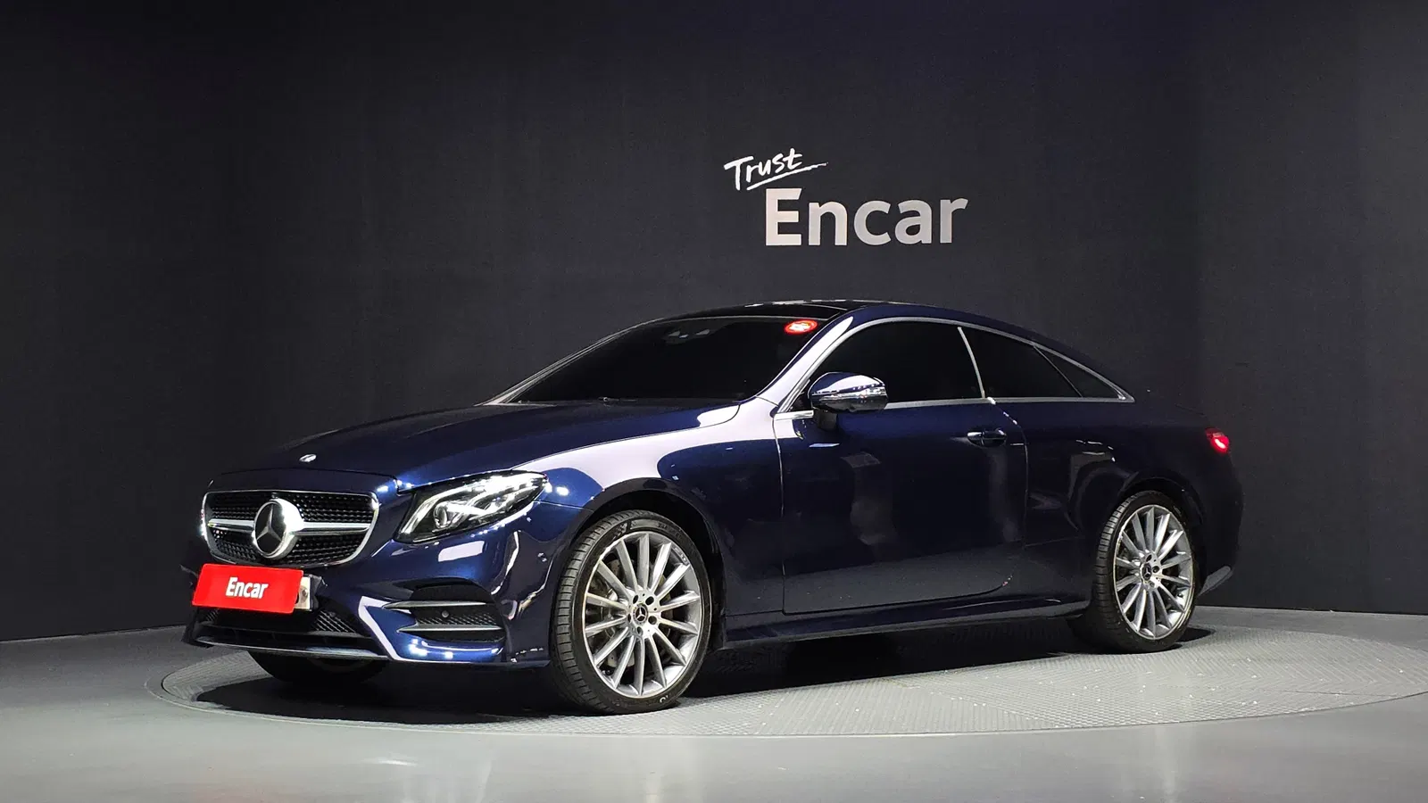 Mercedes-Benz Classe E E400 4MATIC Coupé (W213) 2017 — photo 1 sur 20