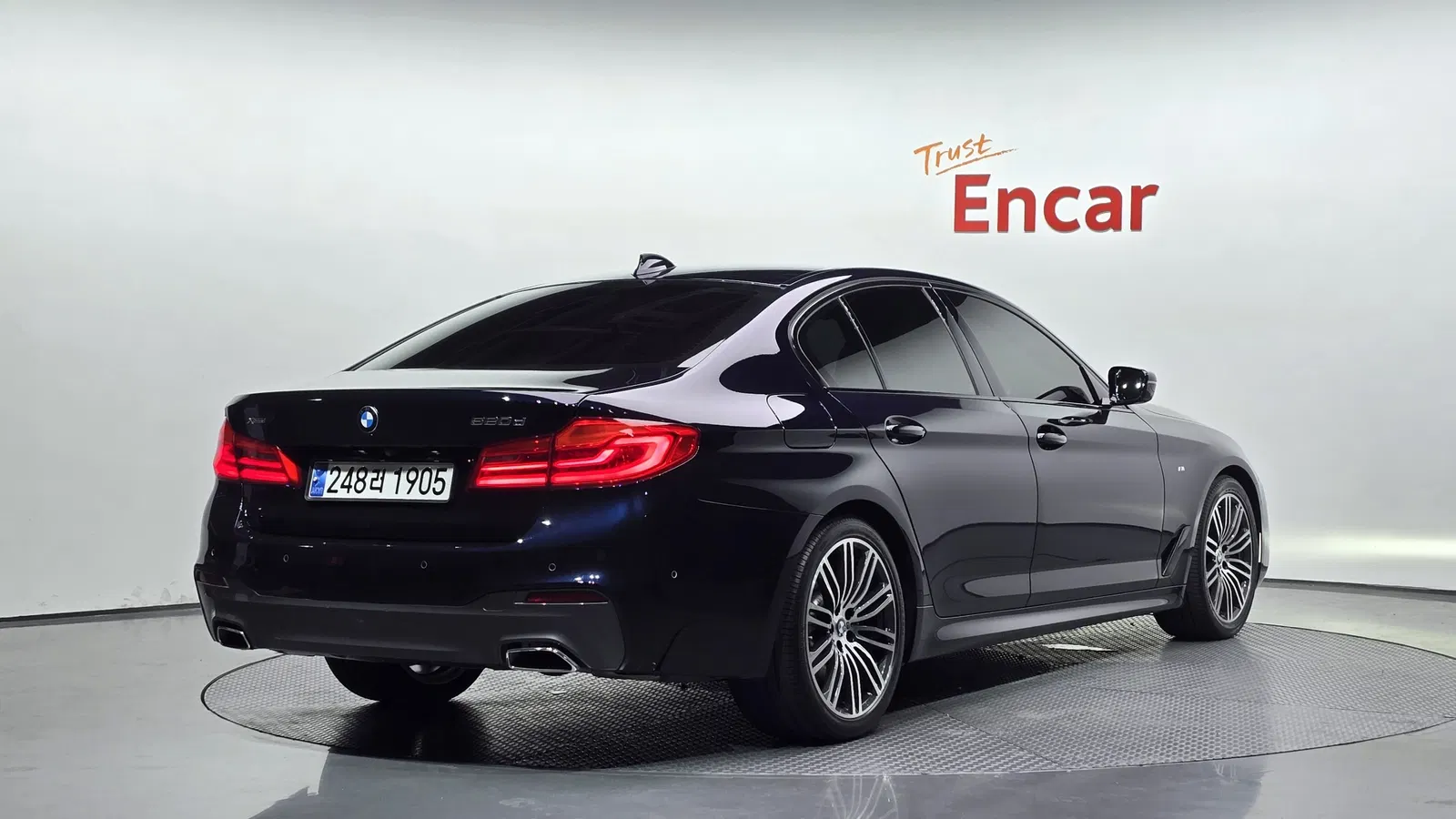 BMW Série 5 (G30) 520d M Sport Plus 2020 — photo 1 sur 31
