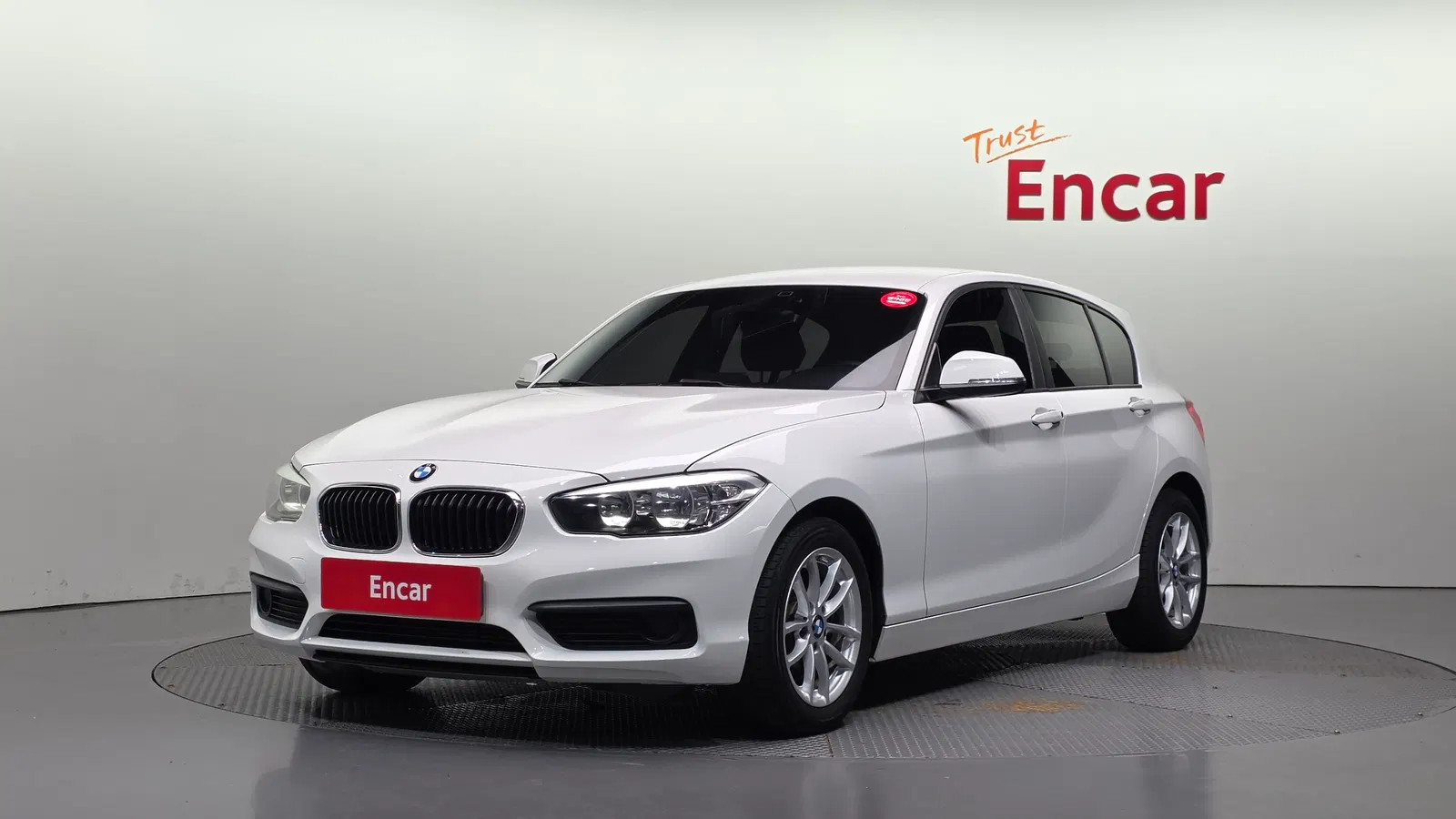 BMW Série 1 (F20) 118d Joy 5 portes 2017 — photo 1 sur 20