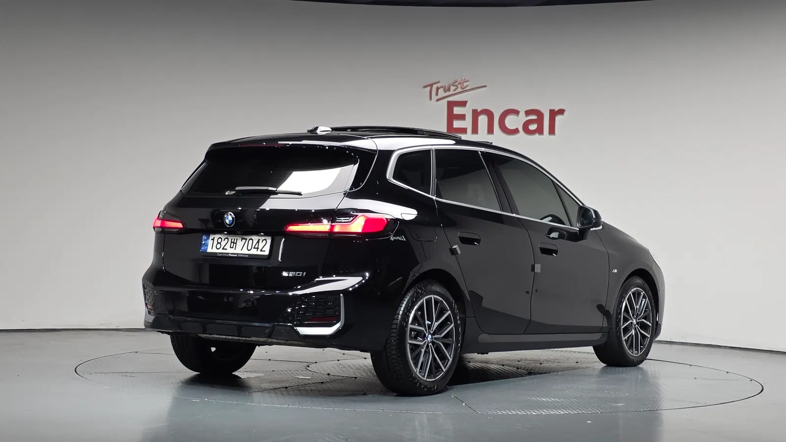 BMW Série 2 Active Tourer (U06) 220i M Sport 2023 — photo 1 sur 37
