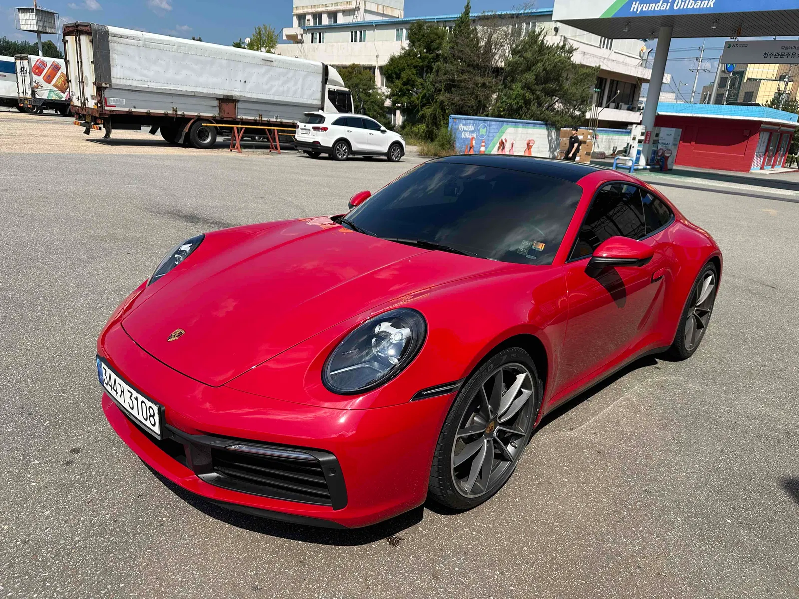 Porsche 911 (992) Carrera 2021 — photo 1 sur 26