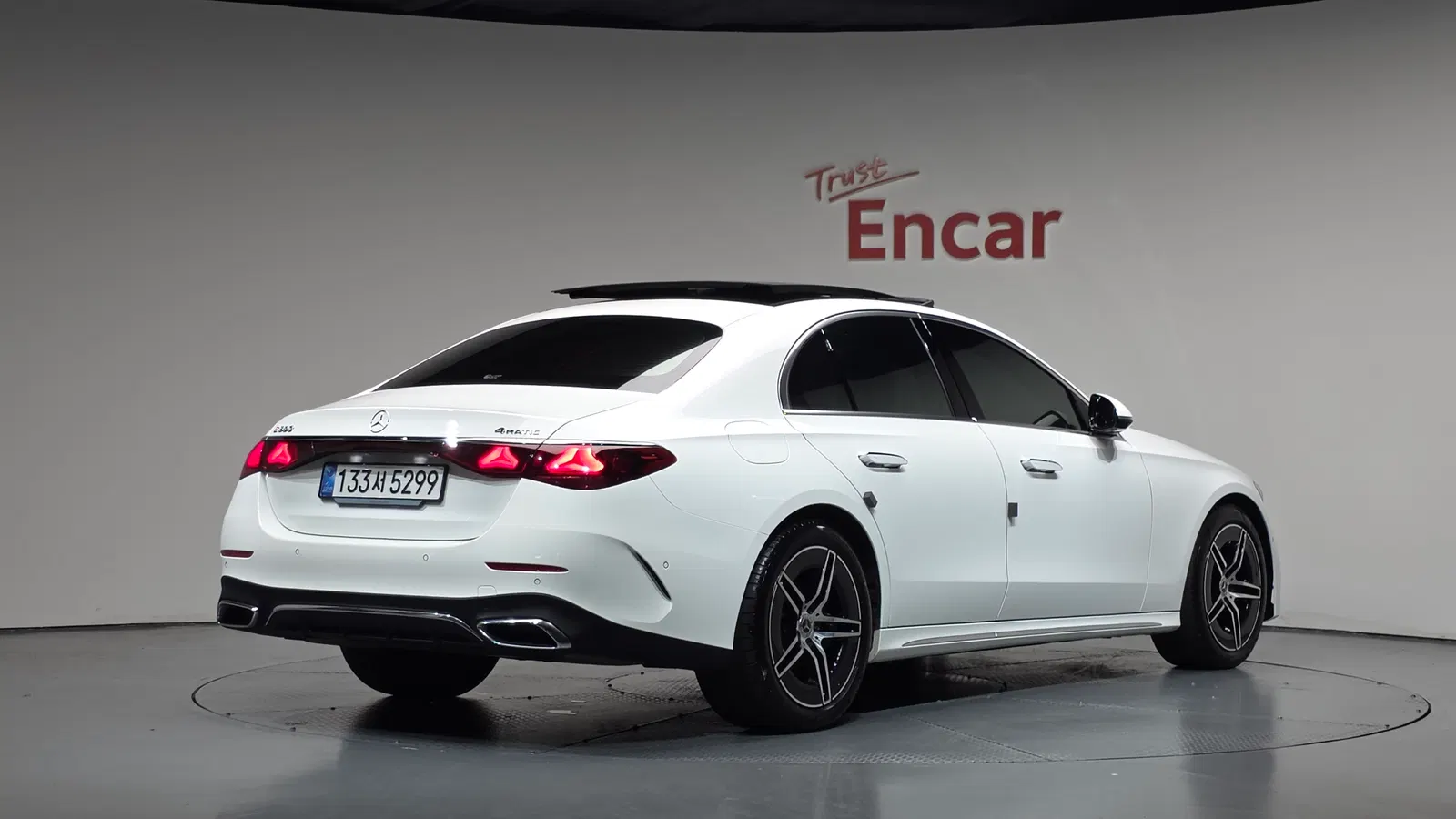 Mercedes-Benz Classe E AMG Line · E300 4MATIC (W214) 2025 — photo 1 sur 38