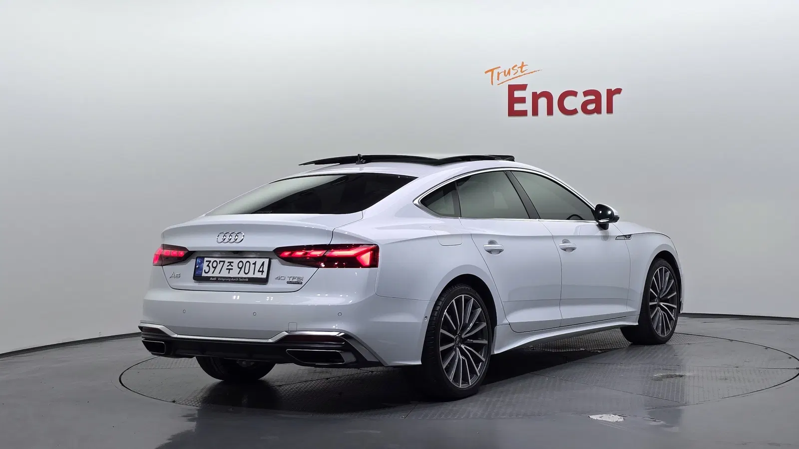 Audi A5 (F5) 40 TFSI Quattro Premium Sportback 2023 — photo 1 sur 36