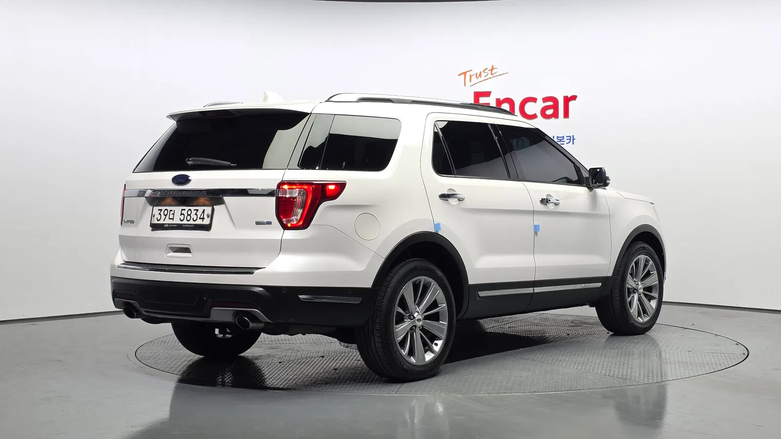Ford Explorer 2.3 Limited 4WD 2018 — photo 1 sur 31
