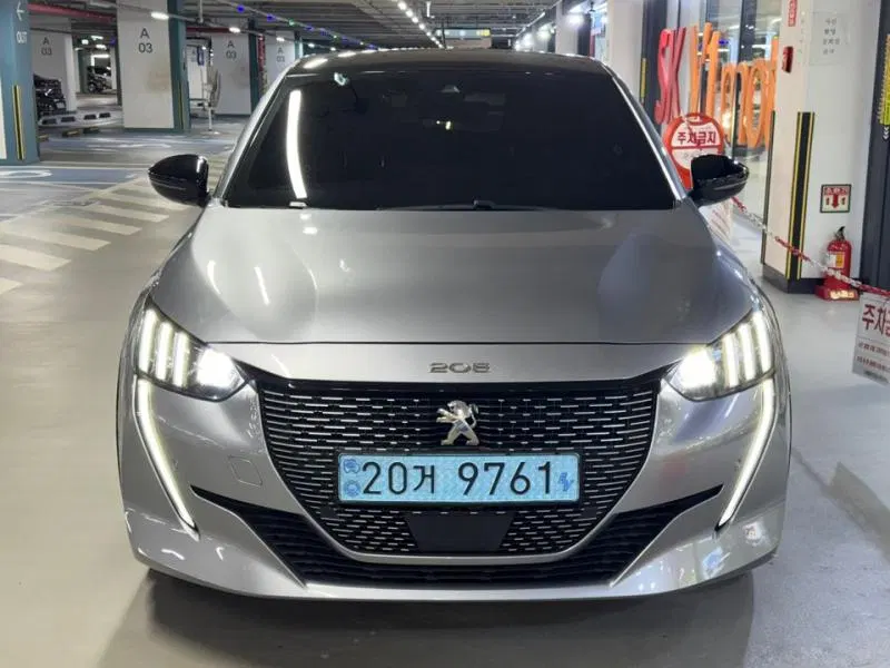 Peugeot e-208 2e génération GT 2022 — photo 1 sur 24