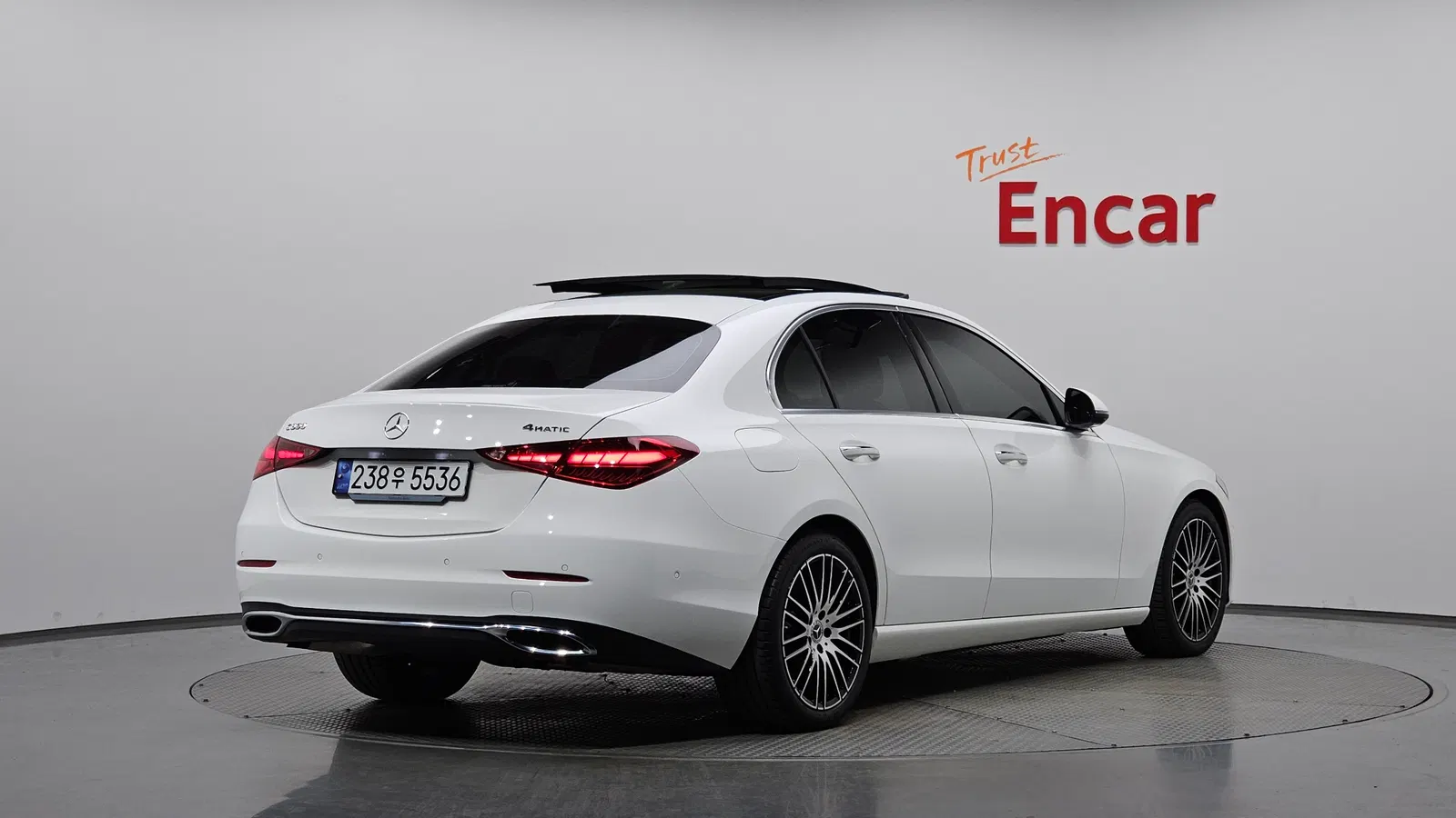 Mercedes-Benz Classe C C300 4MATIC Avantgarde (W206) 2024 — photo 1 sur 37