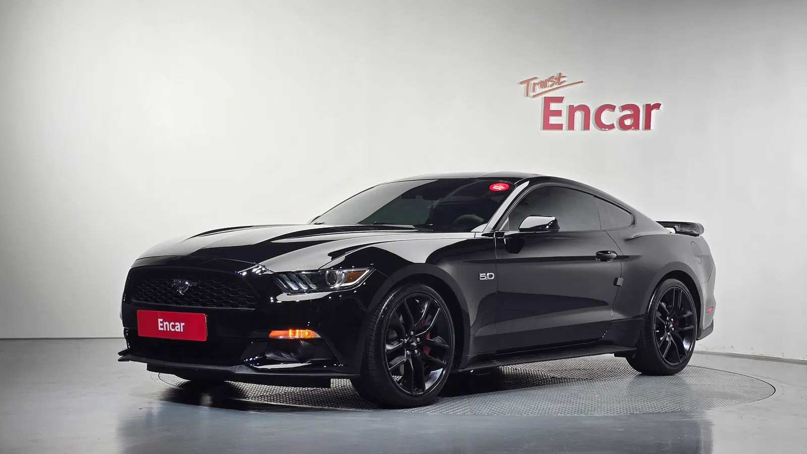 Ford Mustang Coupé 2017 — photo 1 sur 20