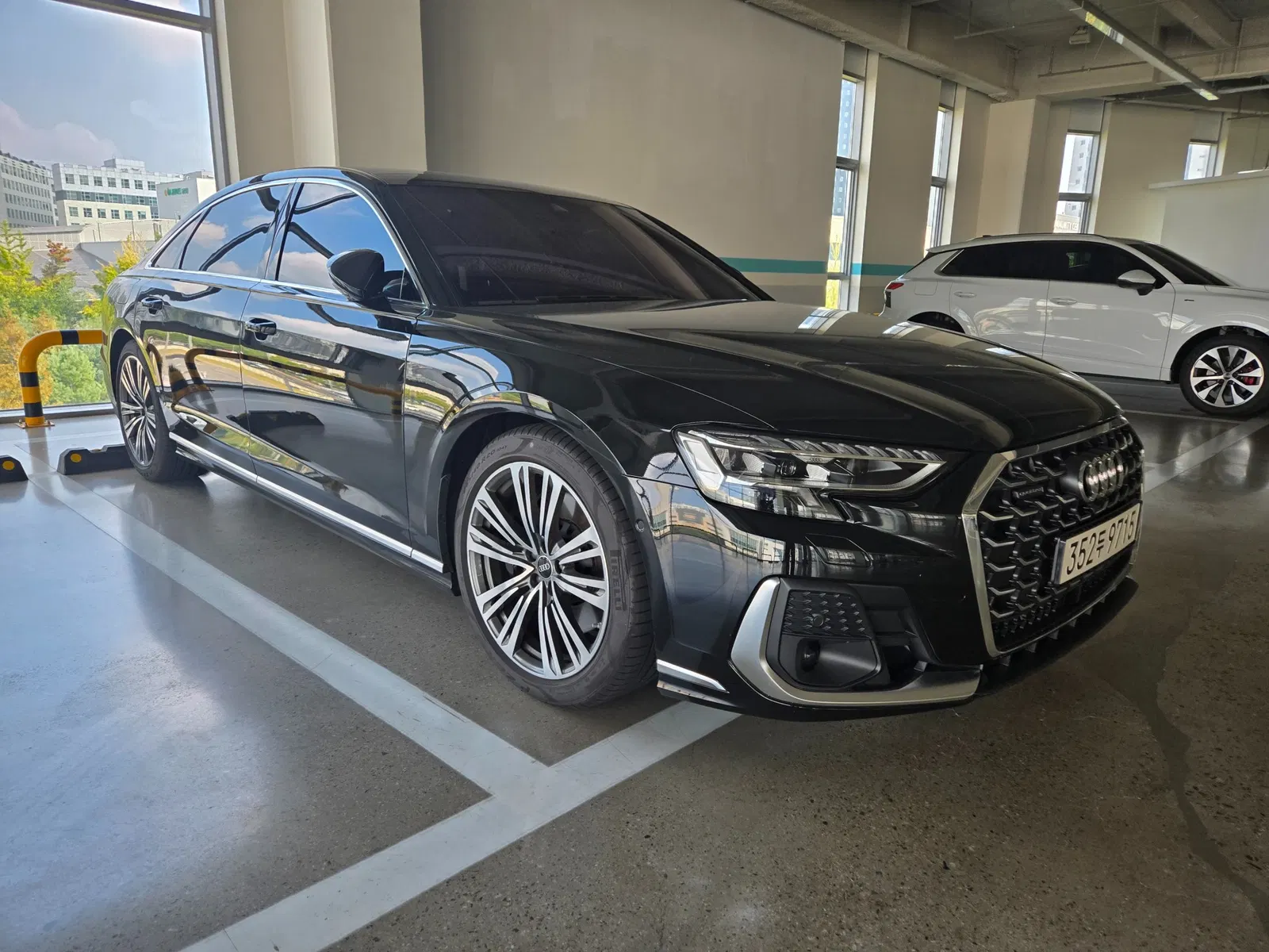 Audi A8 (D5) 55 TFSI Quattro Premium LWB 2026 — photo 1 sur 24