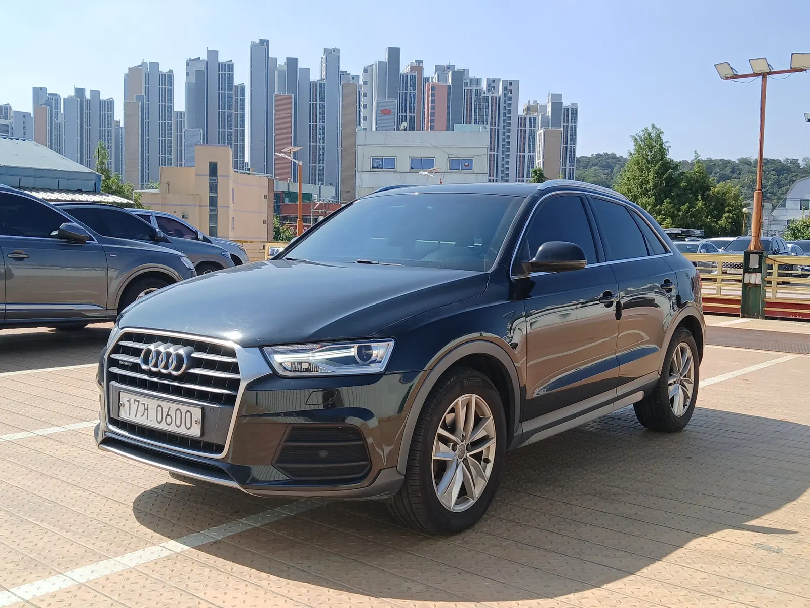 Audi Q3 35 TDI Quattro DesignLine 2015 — photo 1 sur 26