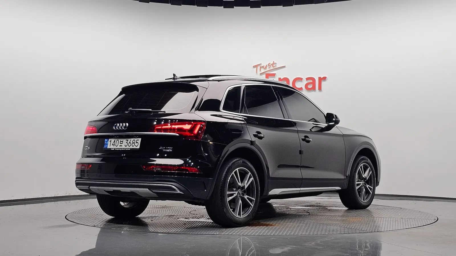 Audi Q5 (FY) 40 TDI Quattro 2022 — photo 1 sur 36