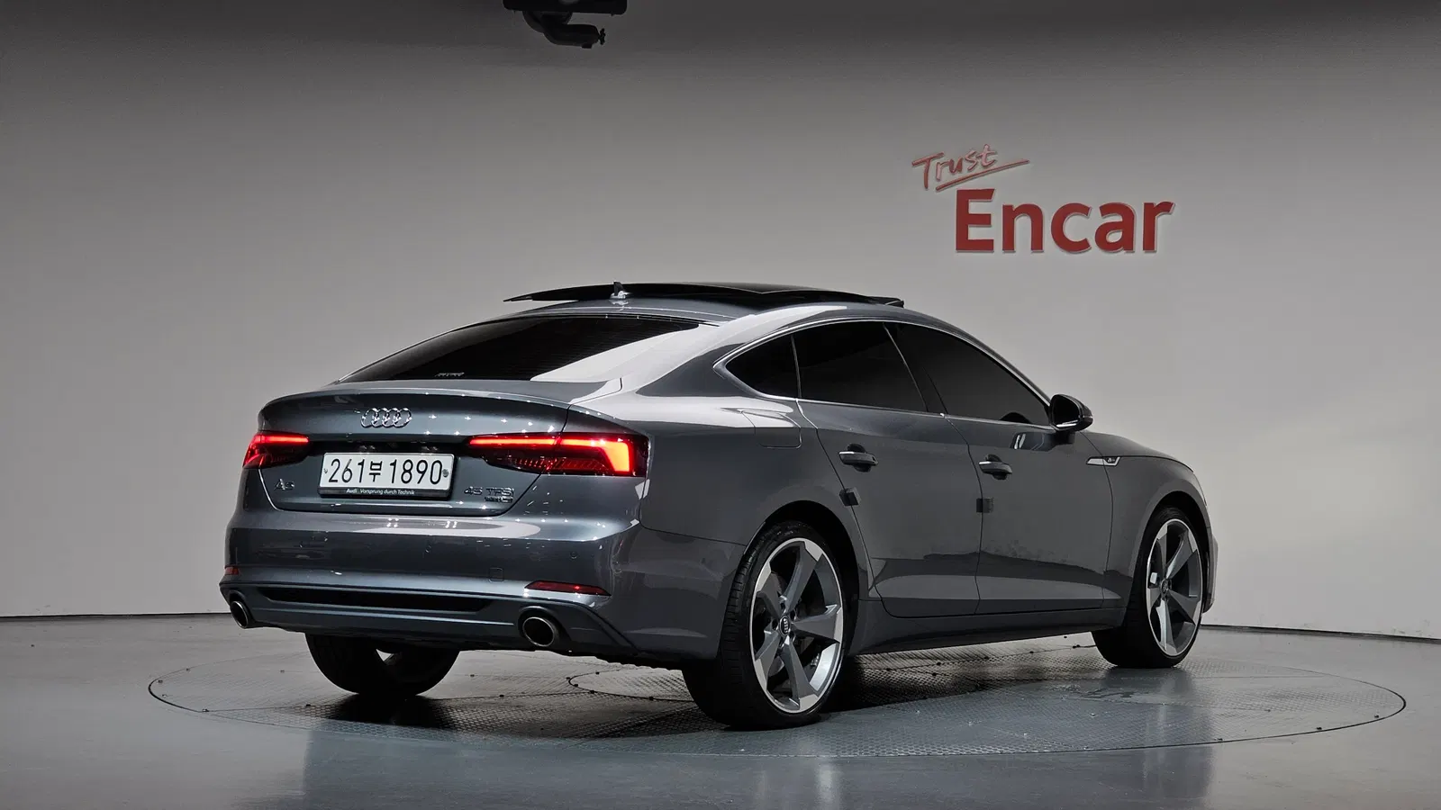 Audi A5 (F5) 45 TFSI Quattro Premium Sportback 2019 — photo 1 sur 38