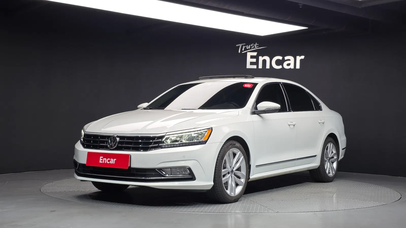 Volkswagen Passat 2.0 TSI 2018 — photo 1 sur 20
