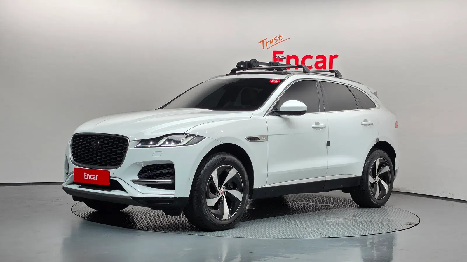 Jaguar F-PACE D200 S 2021 — photo 1 sur 34