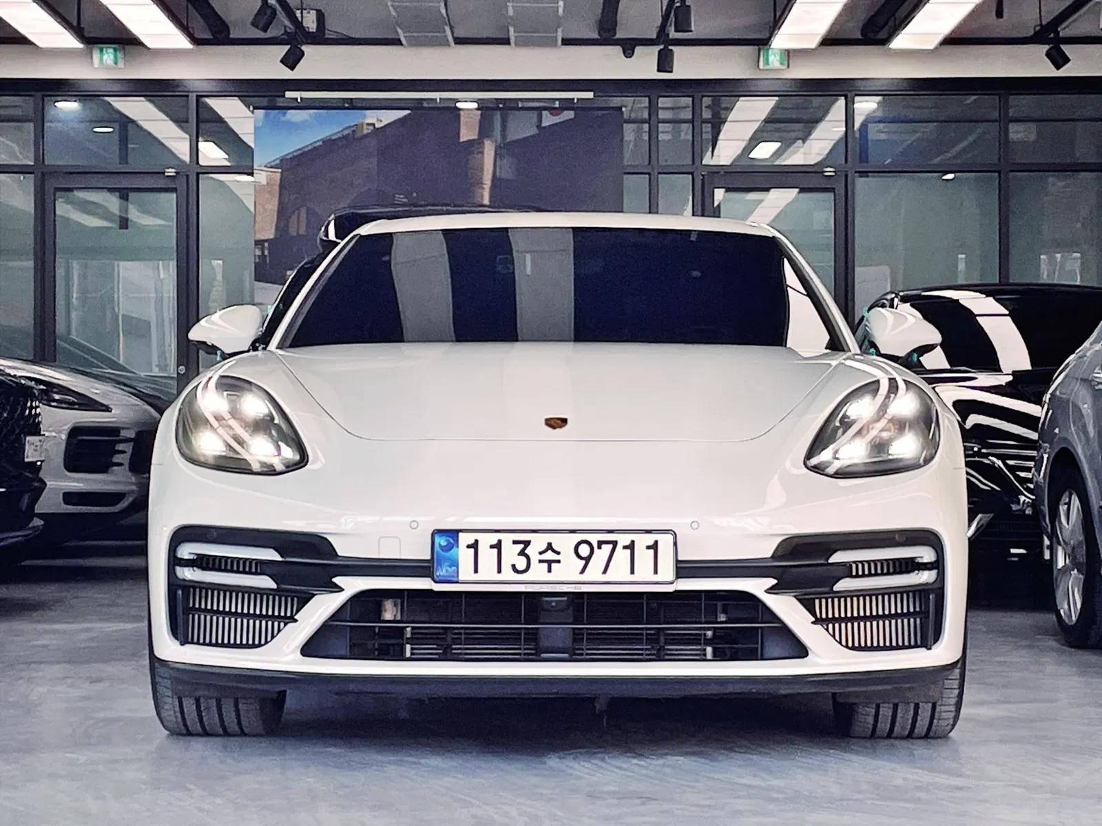 Porsche Panamera (971) 2.9 AWD 2021 — photo 1 sur 26