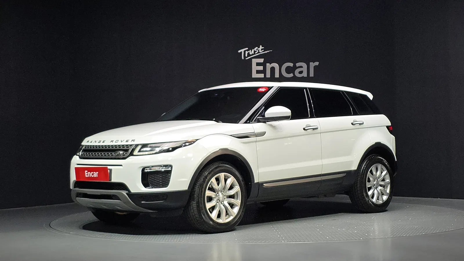 Land Rover Range Rover Evoque 2.0 TD4 SE 2019 — photo 1 sur 20