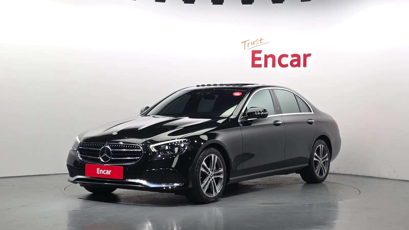 Mercedes-Benz Classe E E350 4MATIC Avantgarde (W213) 2021 — photo 1 sur 36