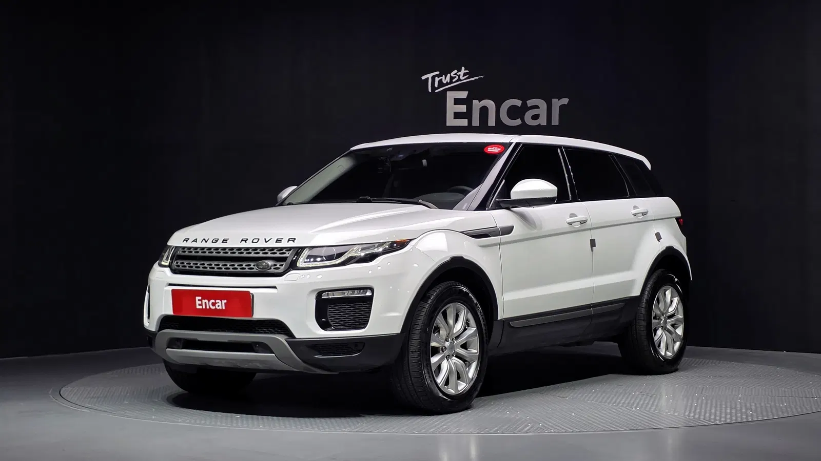 Land Rover Range Rover Evoque 2.0 TD4 SE 2019 — photo 1 sur 31