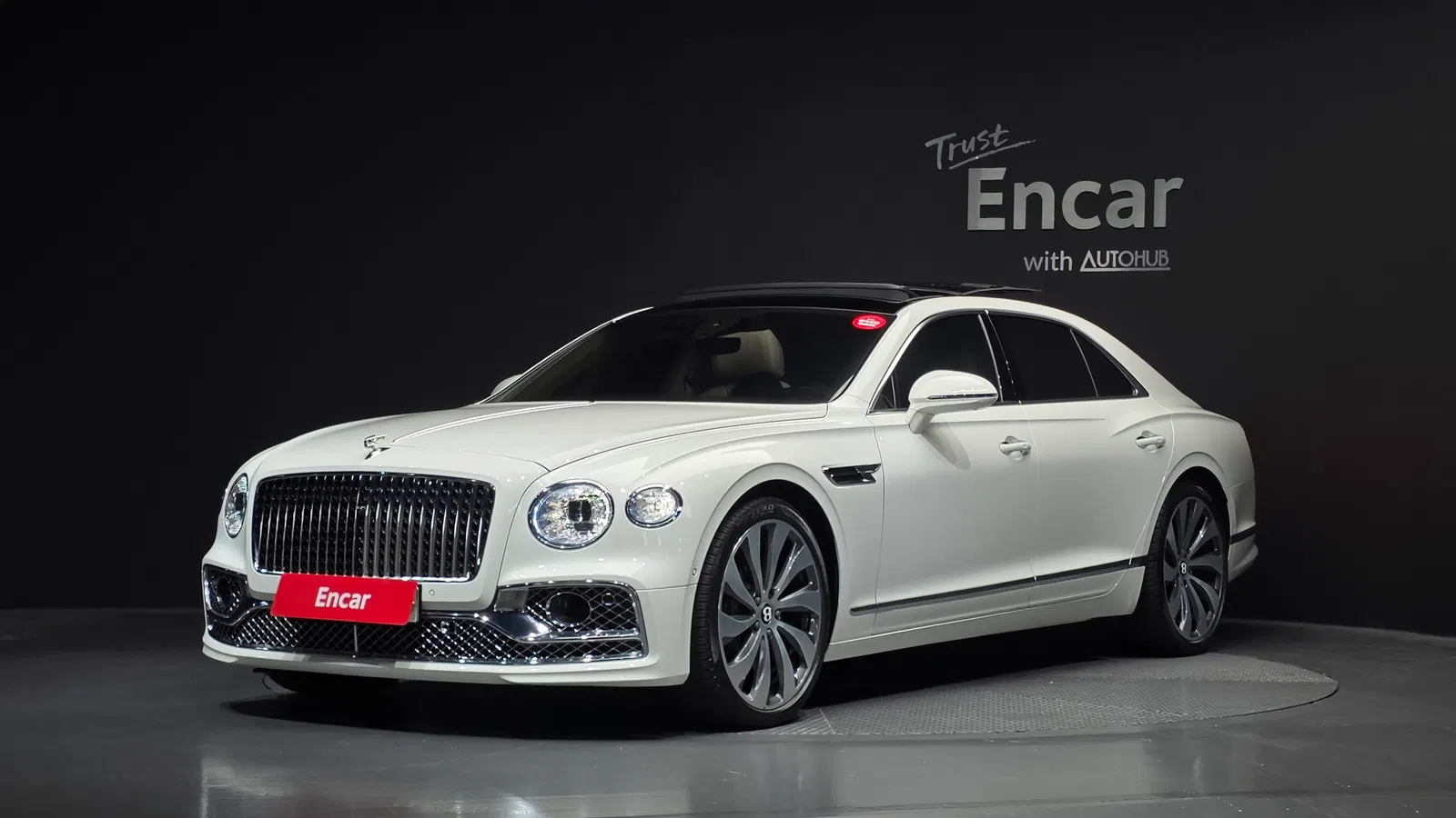 Bentley Flying Spur 3e génération 4.0 2022 — photo 1 sur 39