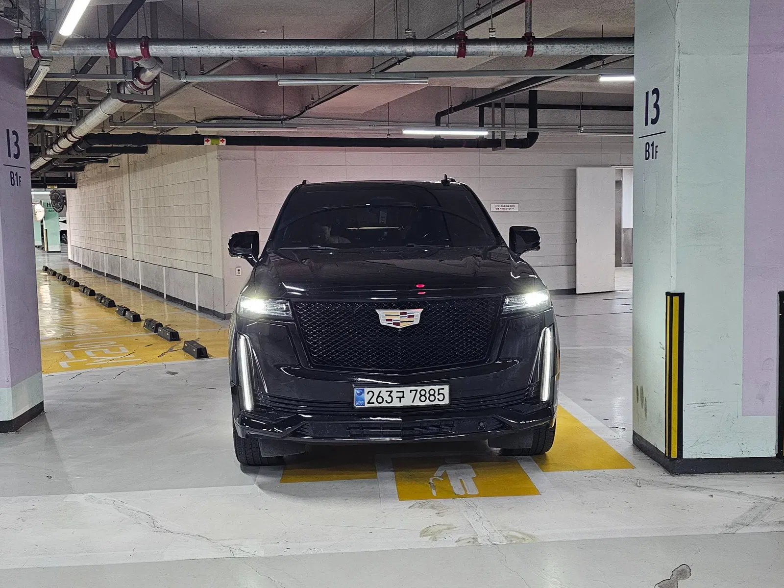 Cadillac Escalade 5e génération 6.2 2022 — photo 1 sur 26