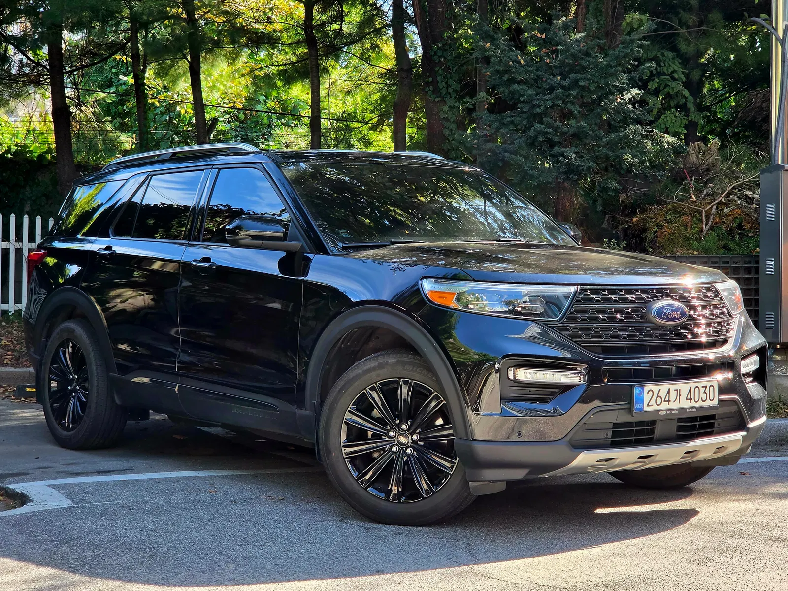 Ford Explorer 6e génération 2.3 Limited 4WD 2020 — photo 1 sur 22