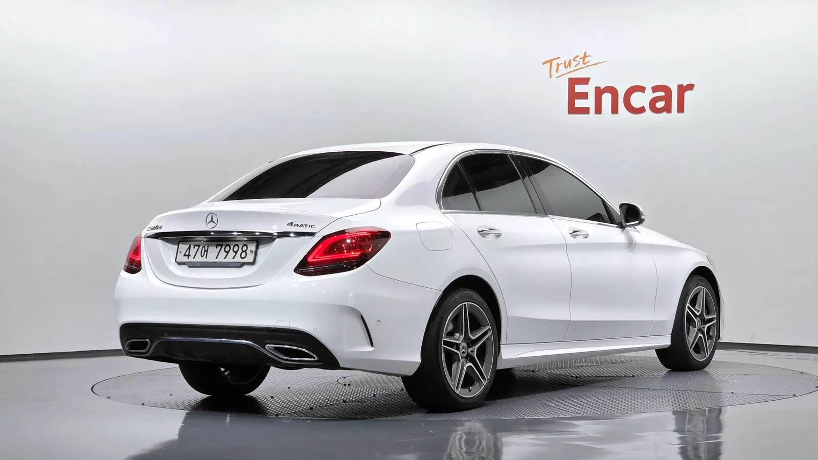 Mercedes-Benz Classe C AMG Line · C220 d 4MATIC (W205) 2019 — photo 1 sur 33