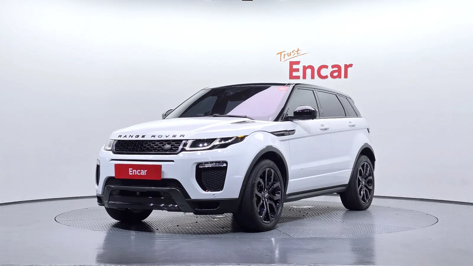 Land Rover Range Rover Evoque 2.0 TD4 HSE Dynamic 2017 — photo 1 sur 20
