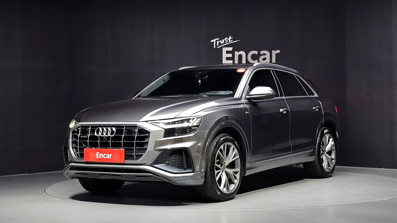 Audi Q8 (4M) 50 TDI Quattro Premium 2020 — photo 1 sur 34