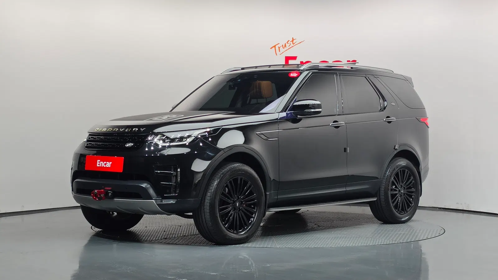 Land Rover Discovery 5 3.0 TD6 HSE Luxury 2018 — photo 1 sur 20