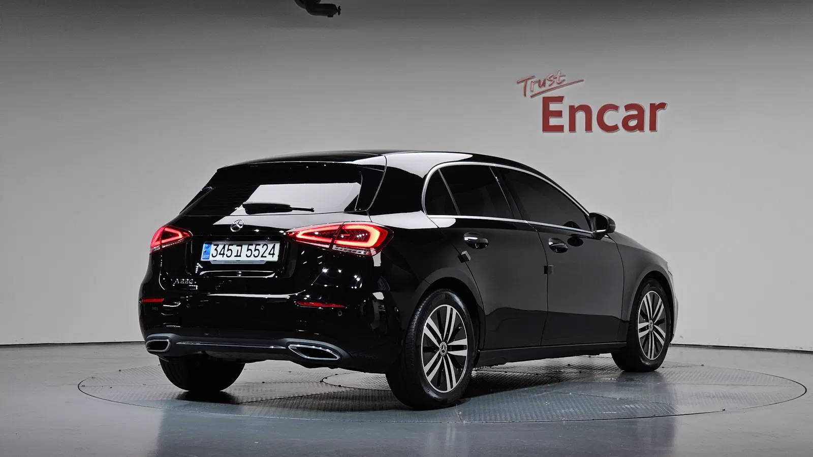 Mercedes-Benz Classe A A220 5 portes (W177) 2021 — photo 1 sur 35