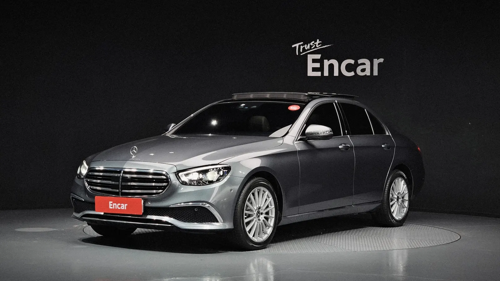 Mercedes-Benz Classe E E250 Exclusive (W213) 2021 — photo 1 sur 30