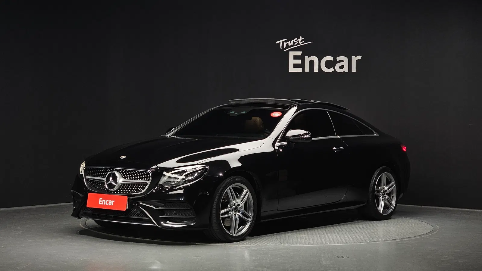 Mercedes-Benz Classe E E220d Coupé (W213) 2019 — photo 1 sur 35