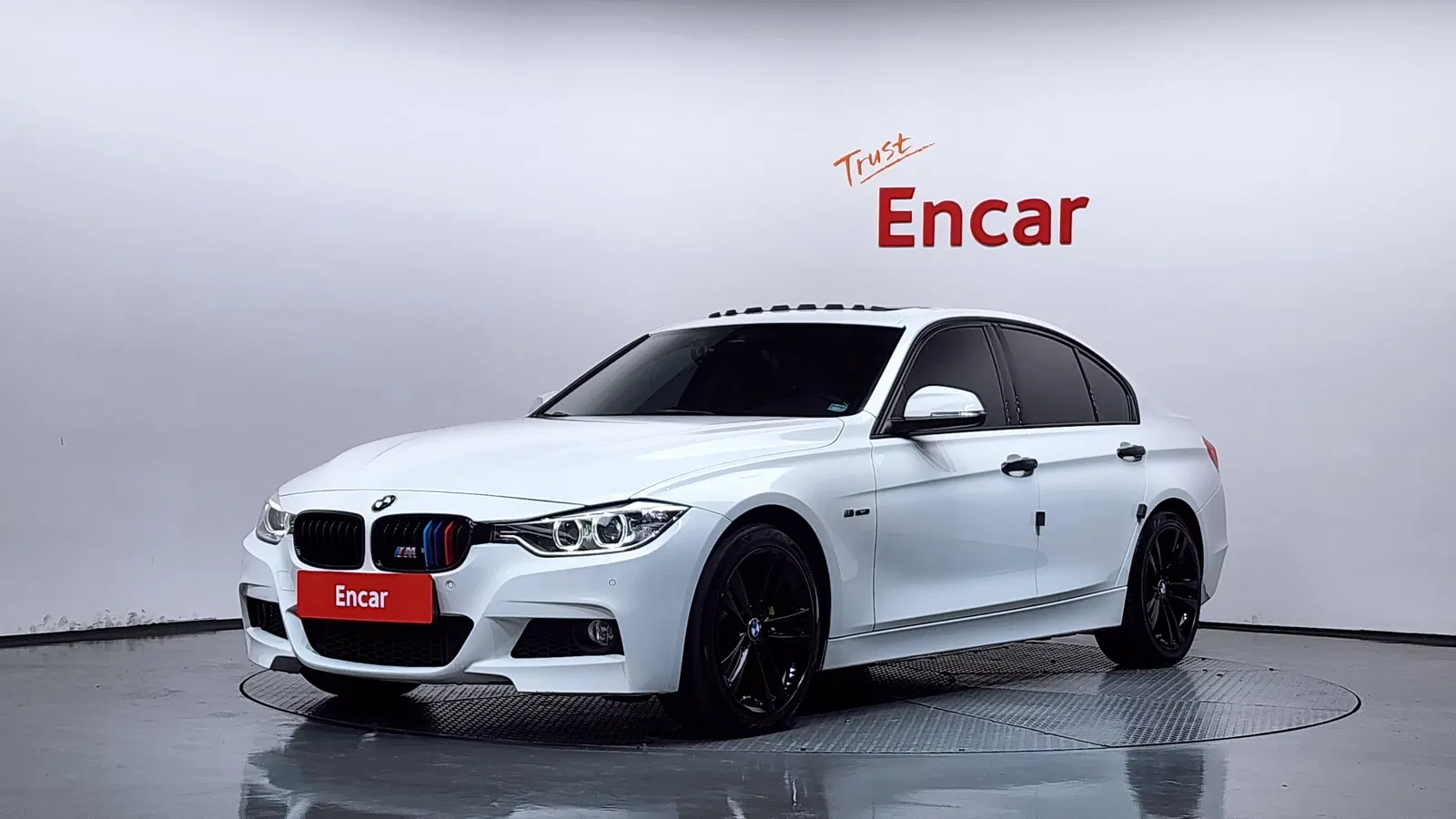 BMW Série 3 (F30) 320d Sport 2015 — photo 1 sur 20
