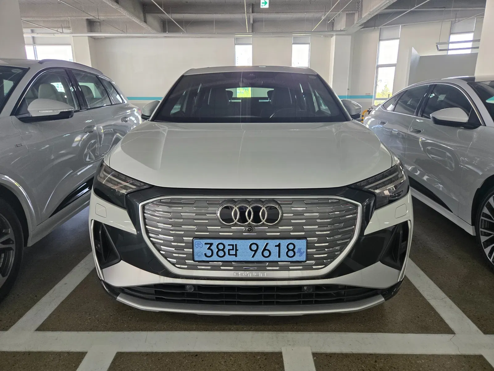 Audi Q4 e-tron (F4) 45 Premium Sportback 2026 — photo 1 sur 22